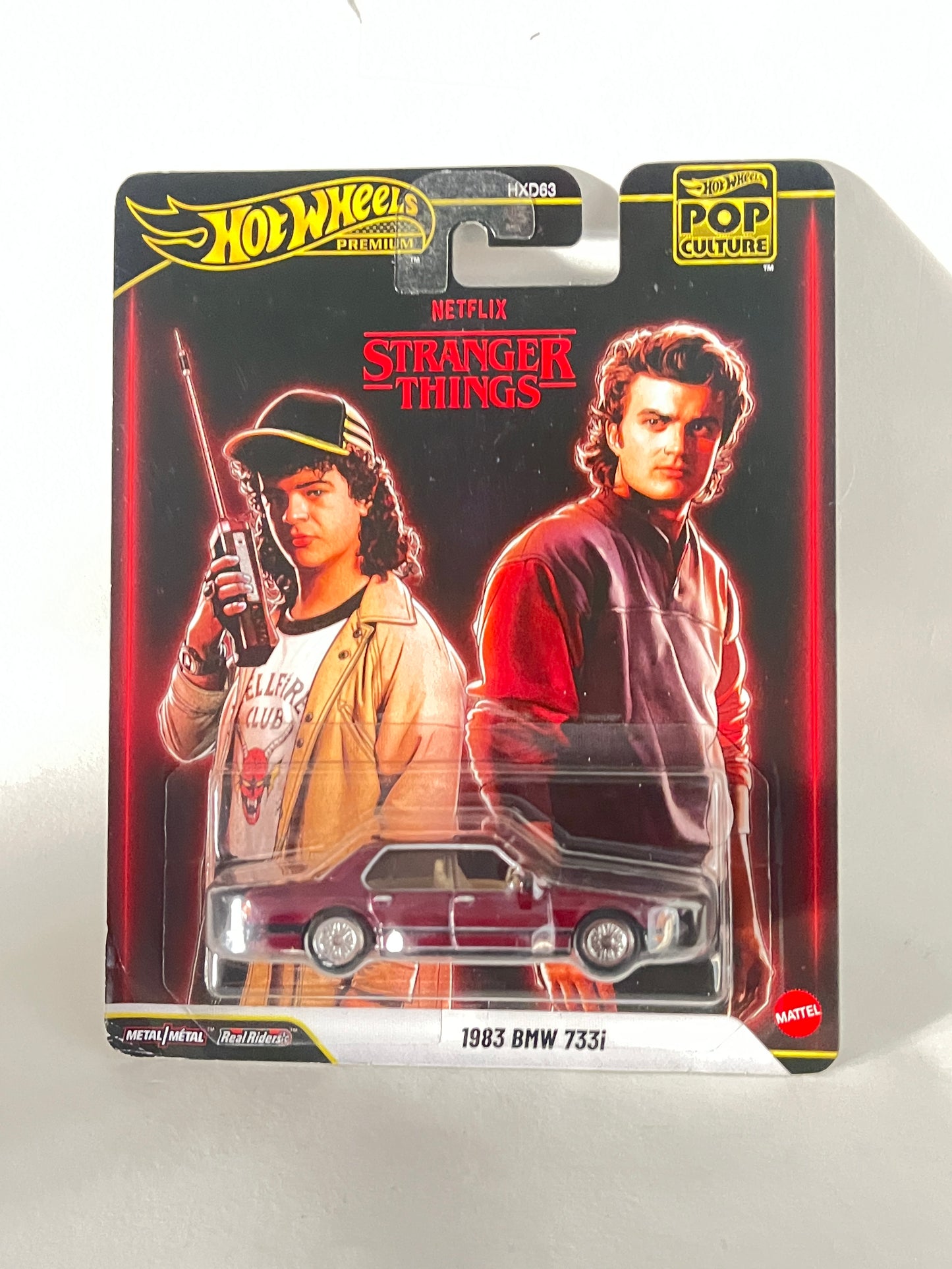 BMW 733 I STRANGER THINGS