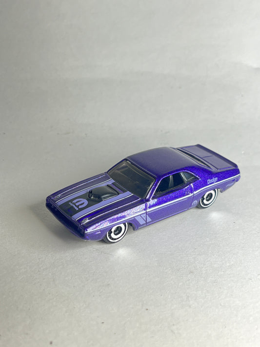 Uncarded dodge hemi charger